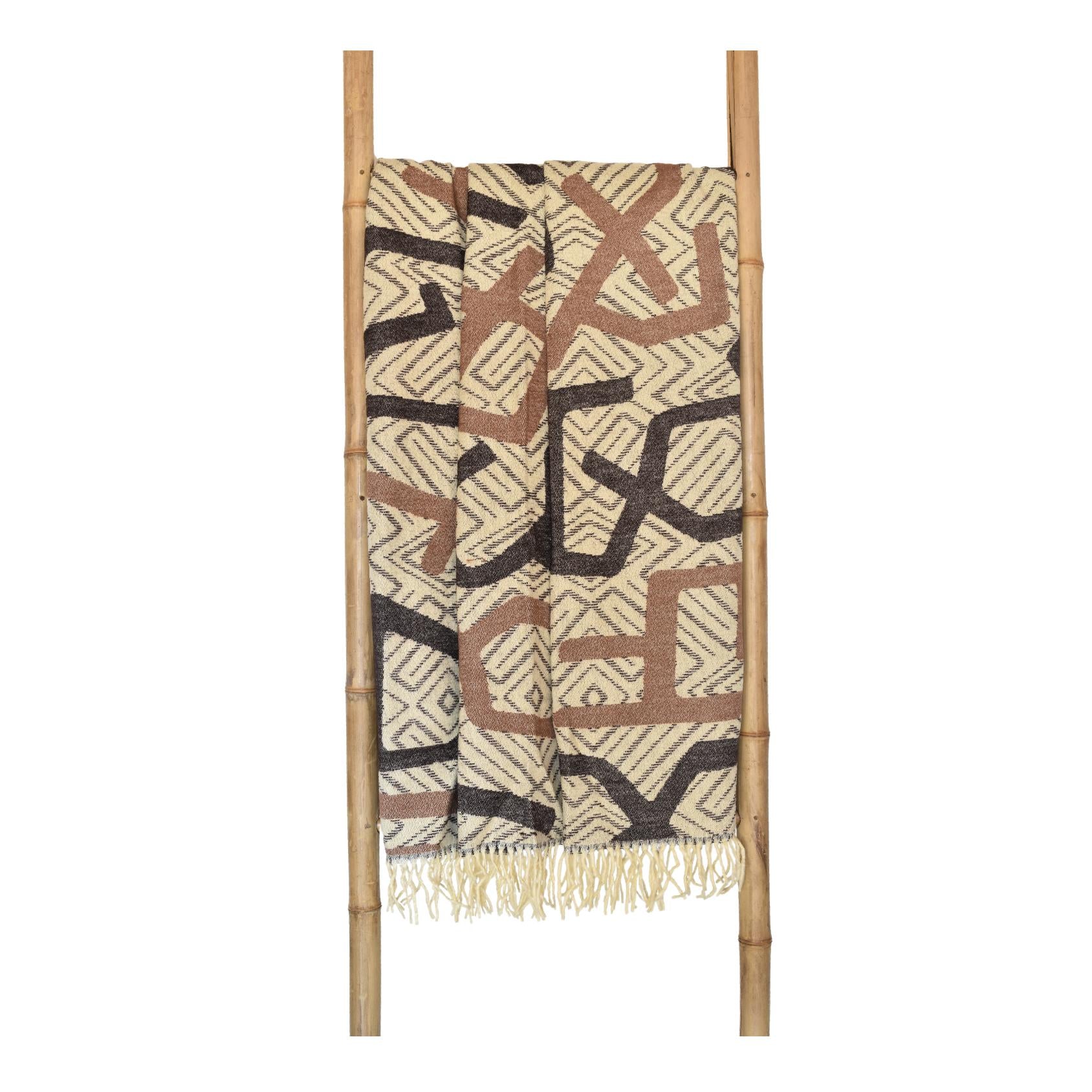 Kuba modern cocoa and nutmeg throw