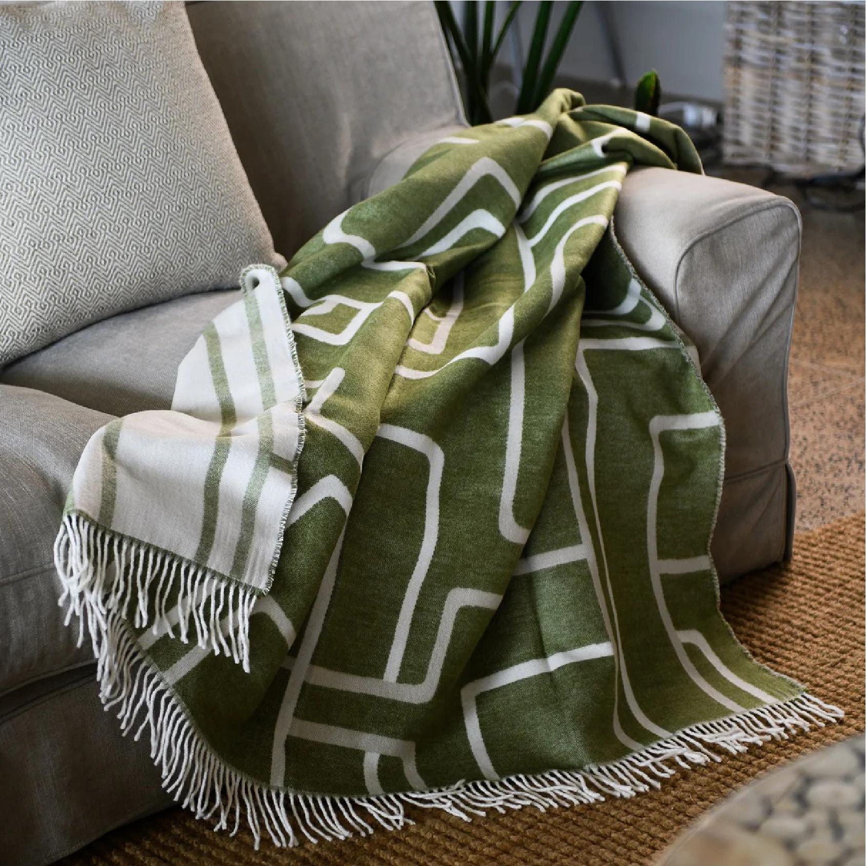 Thula thula hunter and oyster grey line throw